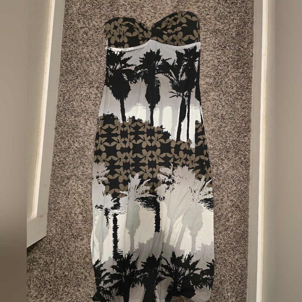 Tommy Bahama Strapless Black and Gray Tropical Dress